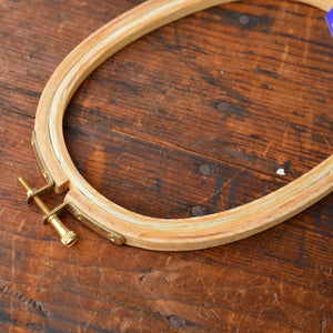 DMC Oval Embroidery Hoop (12.5x20cm)