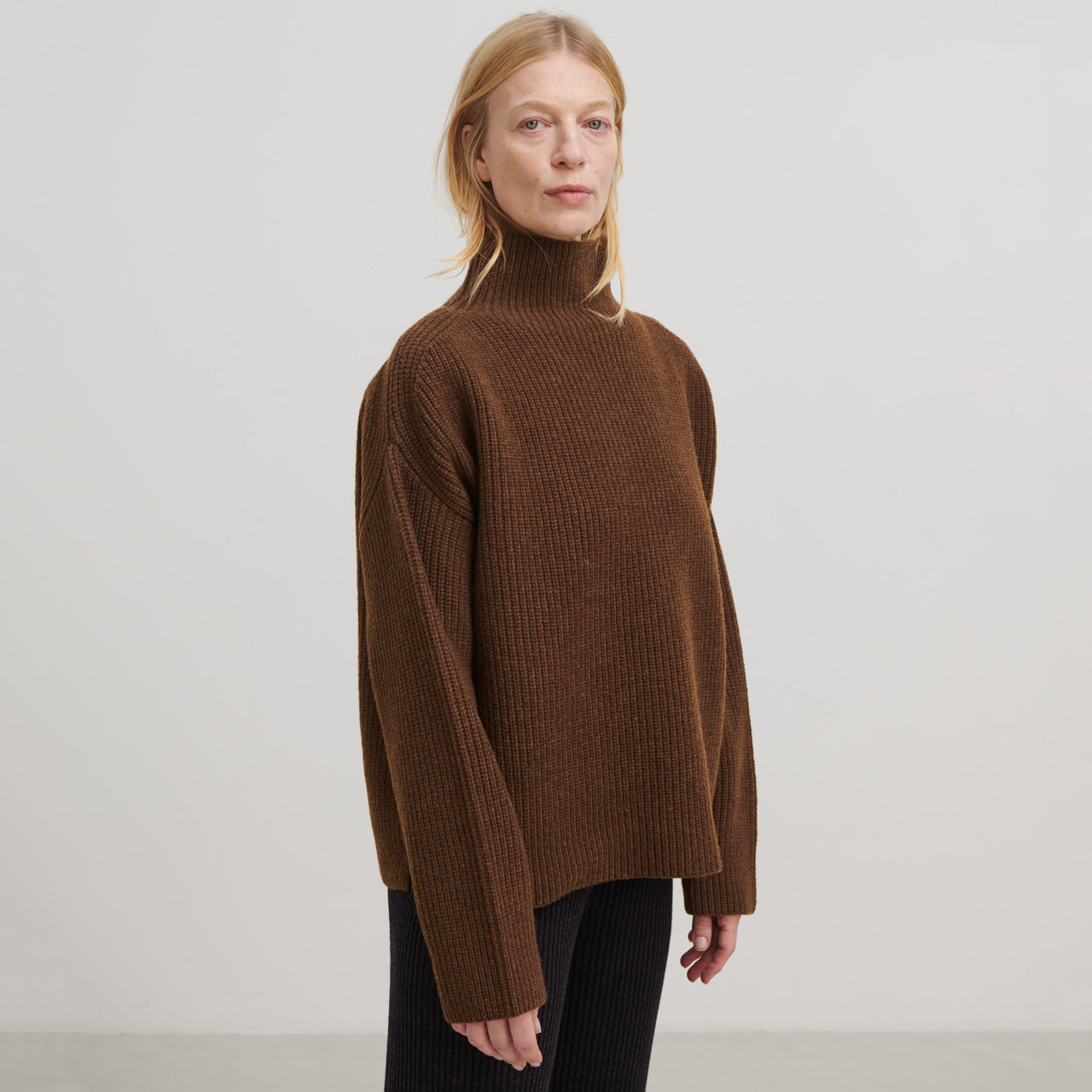 Women's Chunky Rib Sweater - 100% Lambswool - Amber (XS-M)