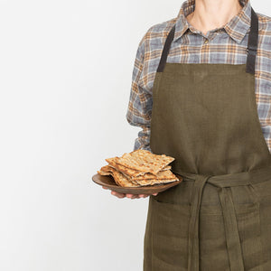 Linen Bistro Apron with Leather Strap