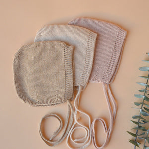 Hvid Baby Bonnet - 100% Merino Wool (Newborn)