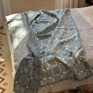 Welsh Knot Garden Throw - 100% Lambswool - Bluestone (120x200cm)