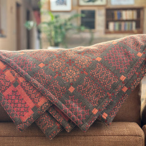 Welsh Knot Garden Throw - 100% Lambswool - Copper (120x200cm)