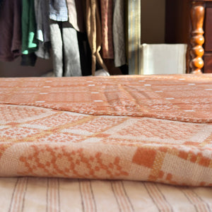 Welsh Knot Garden Throw - 100% Lambswool - Cwrel (120x200cm)