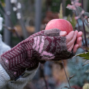 Jacquard Knit Hand Warmers - 100% Merino - Fager (Adults)