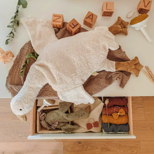 Cuddly Goose Toy/Heat Pack in Organic Cotton/Lambswool - White (Large)