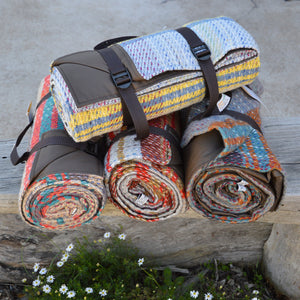 Roll-up Picnic Blanket with Handle - 100% Recycled Wool (145x145cm)
