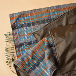 Roll-up Picnic Blanket with Handle - 100% Recycled Wool (145x145cm)