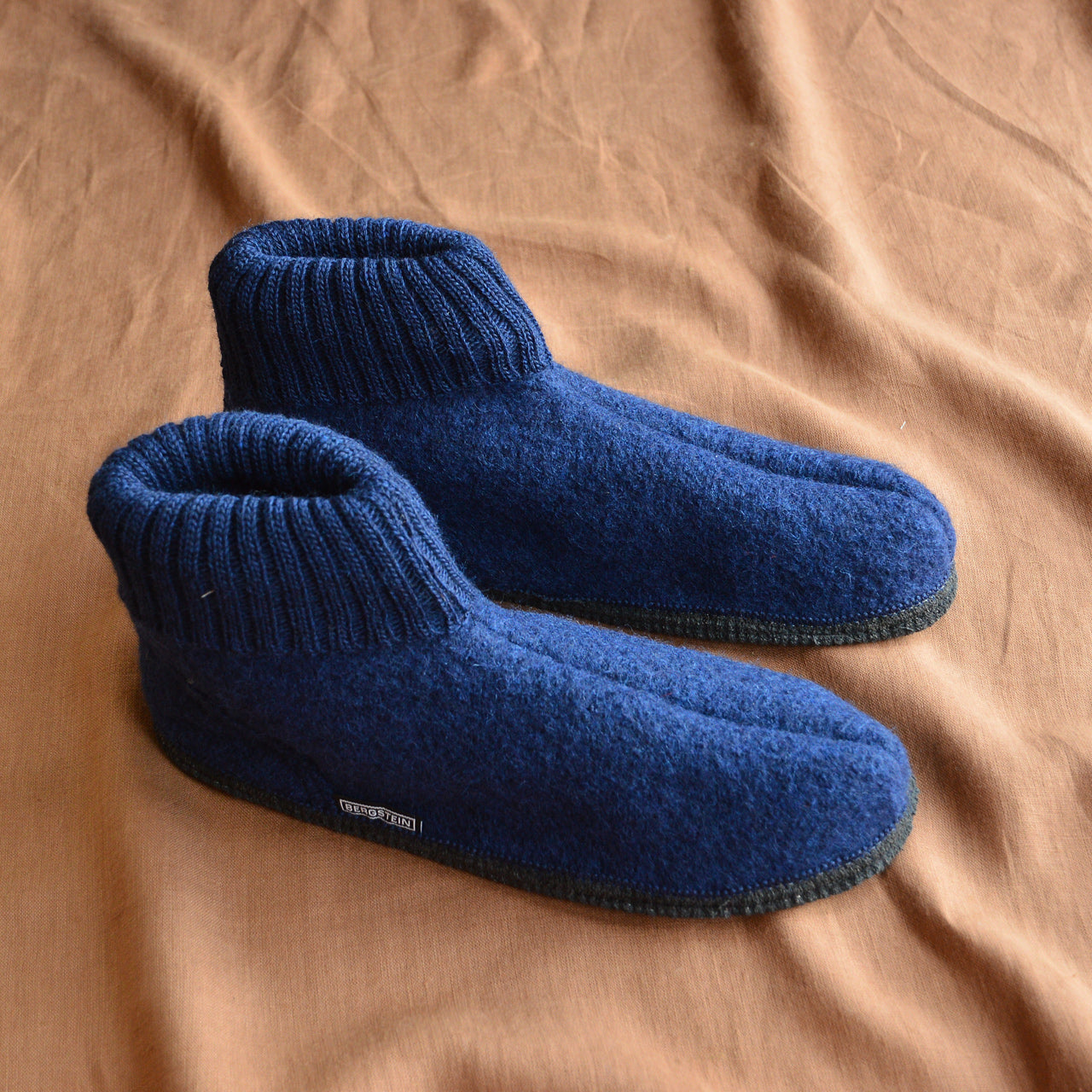 Adults Wool Slipper Boots - Navy (44 only) *Last Pair!