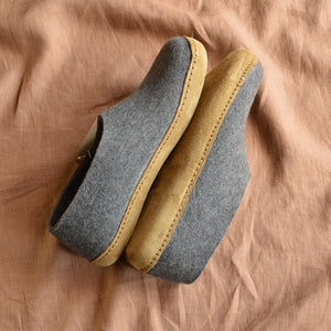 Unisex Wool Felt Moccasin with Leather Sole - Anthracite (36-46) *Pre-Order
