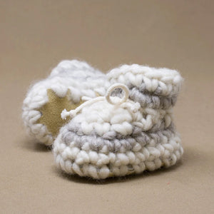 Newborn Padraig Booties (0-3m)
