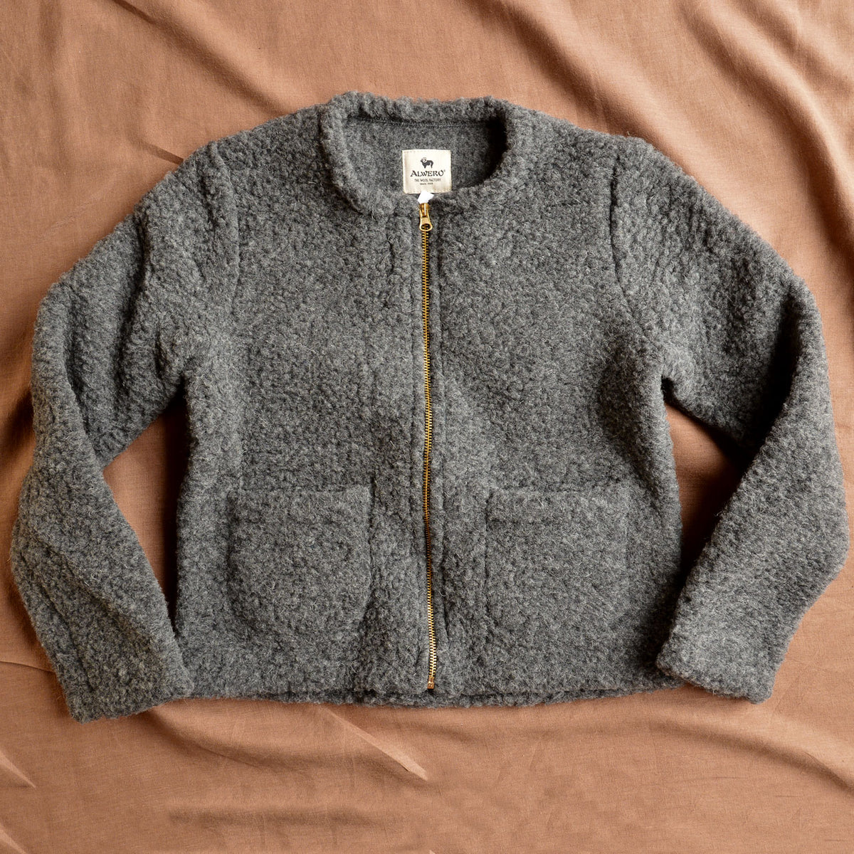 Women's Teddy Cropped Jacket - 100% Wool - Graphite (S, M, L)