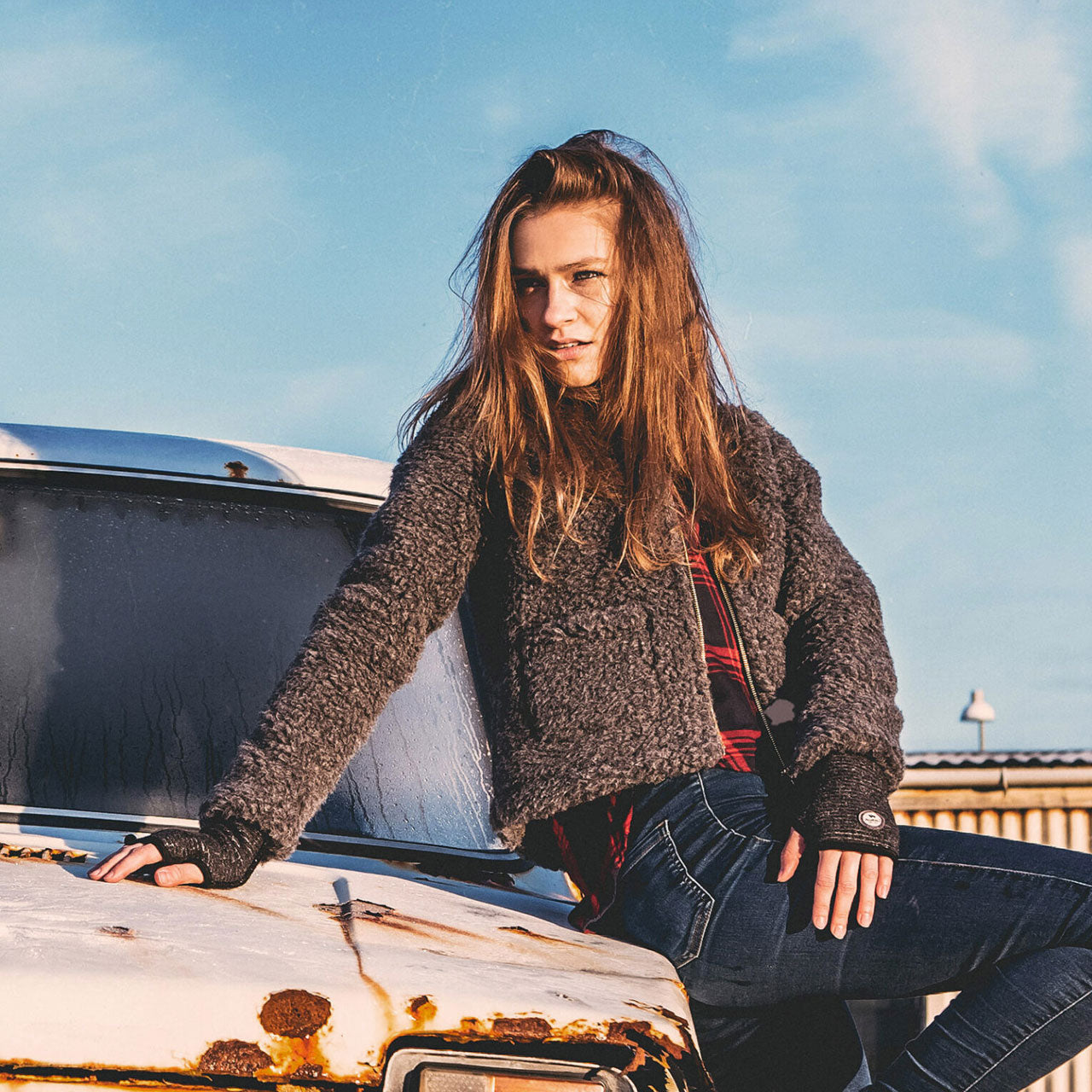 Women's Teddy Cropped Jacket - 100% Wool - Graphite (S, M, L)