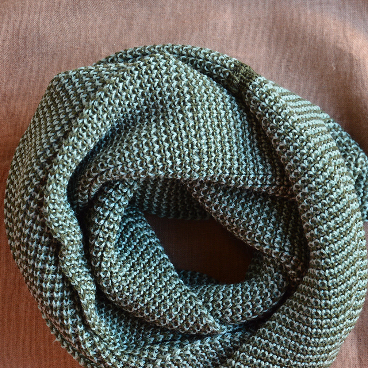 Loop Scarf in Organic Merino (Adults)