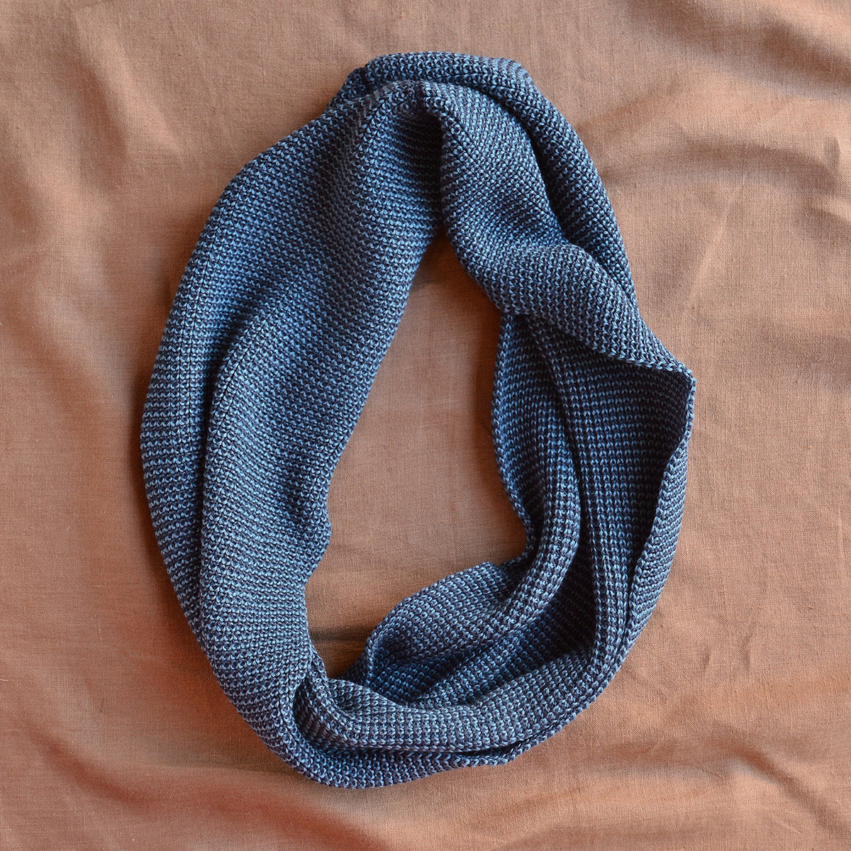 Loop Scarf in Organic Merino (Adults)