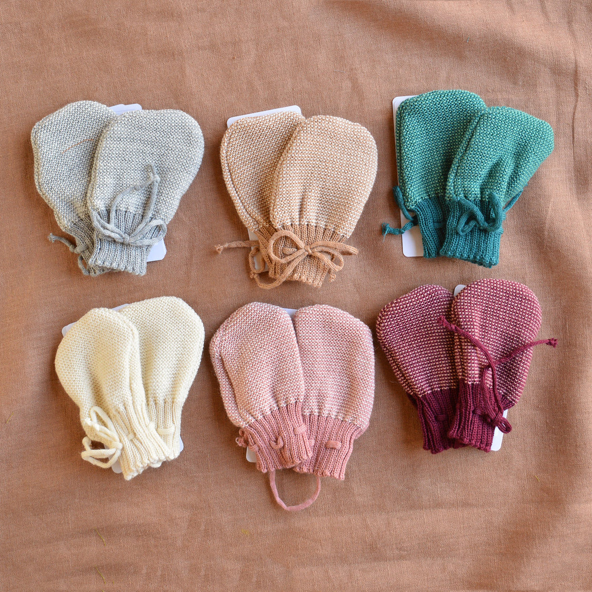 Knitted Baby Mittens (0-12m)