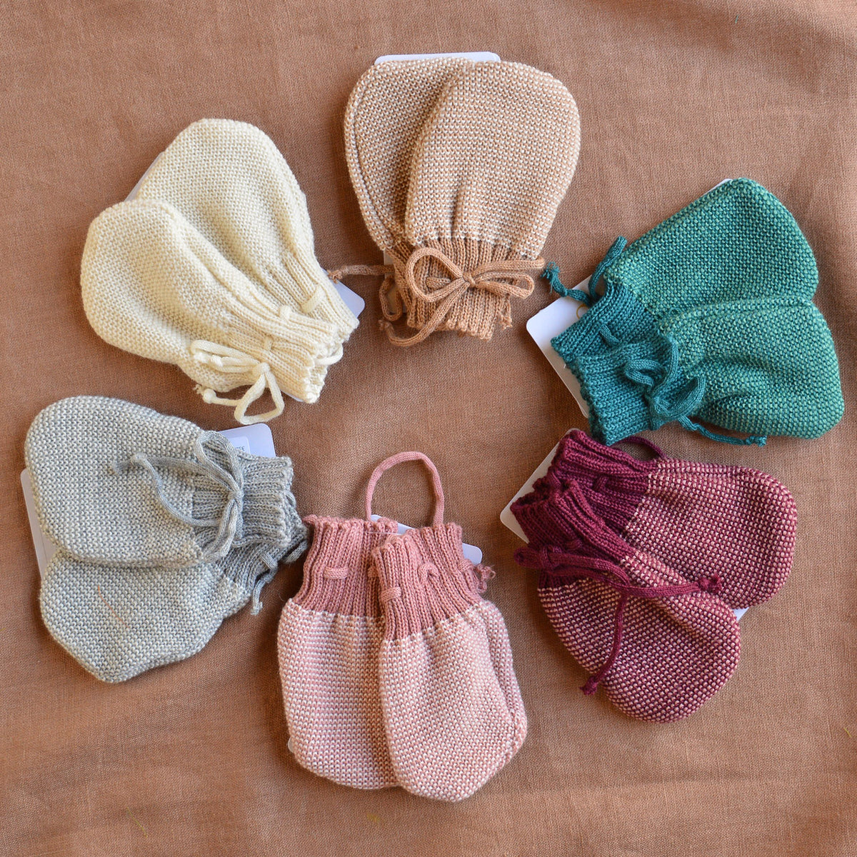 Knitted Baby Mittens (0-12m)