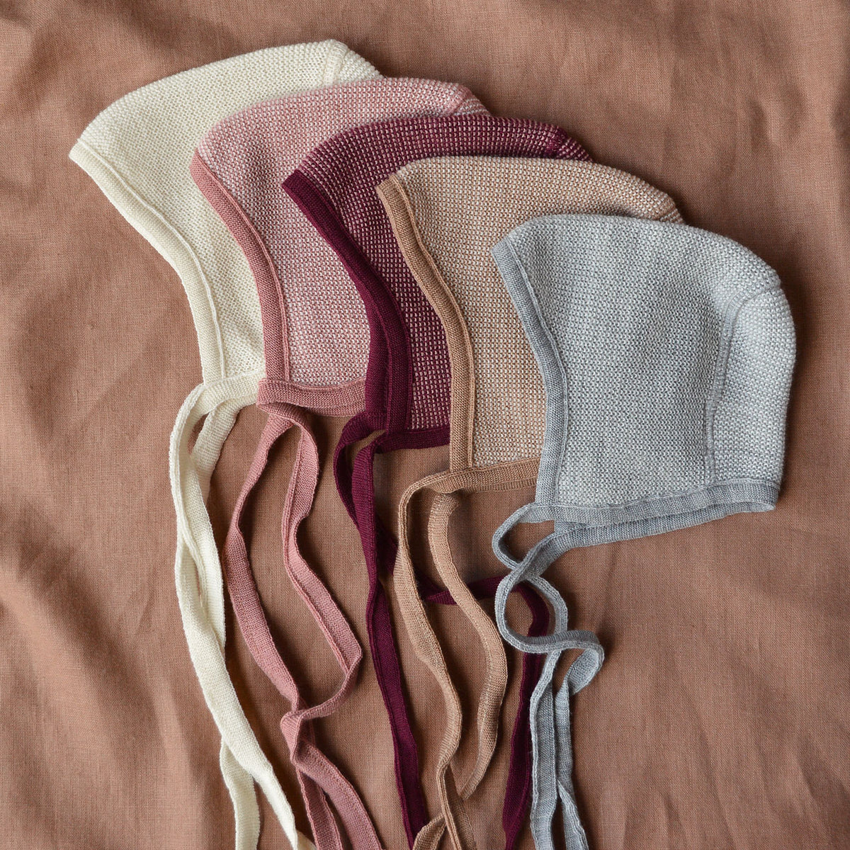 Bonnet in Organic Merino Wool (0-12m) *Returning 2026