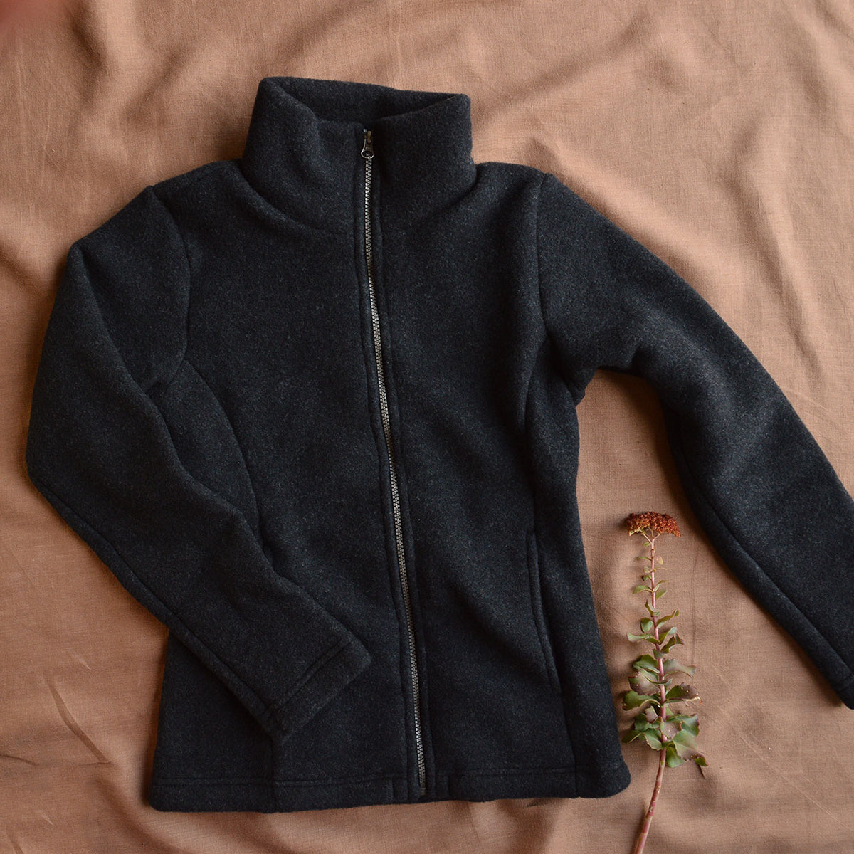 Women's Zip Jacket - 100% Organic Wool Fleece - Black (XS-L)