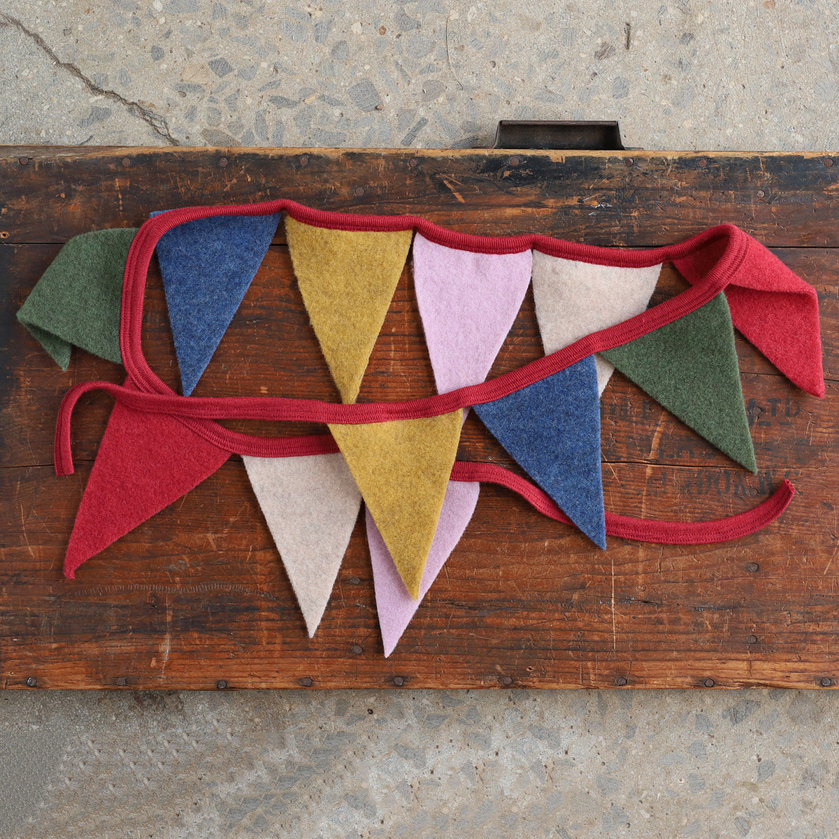 Bunting in 100% Organic Wool Fleece