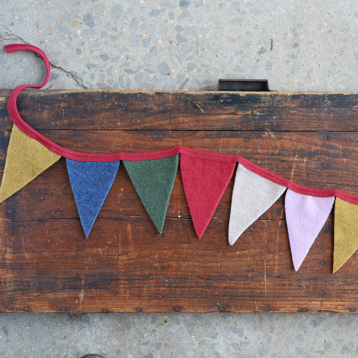 Bunting in 100% Organic Wool Fleece