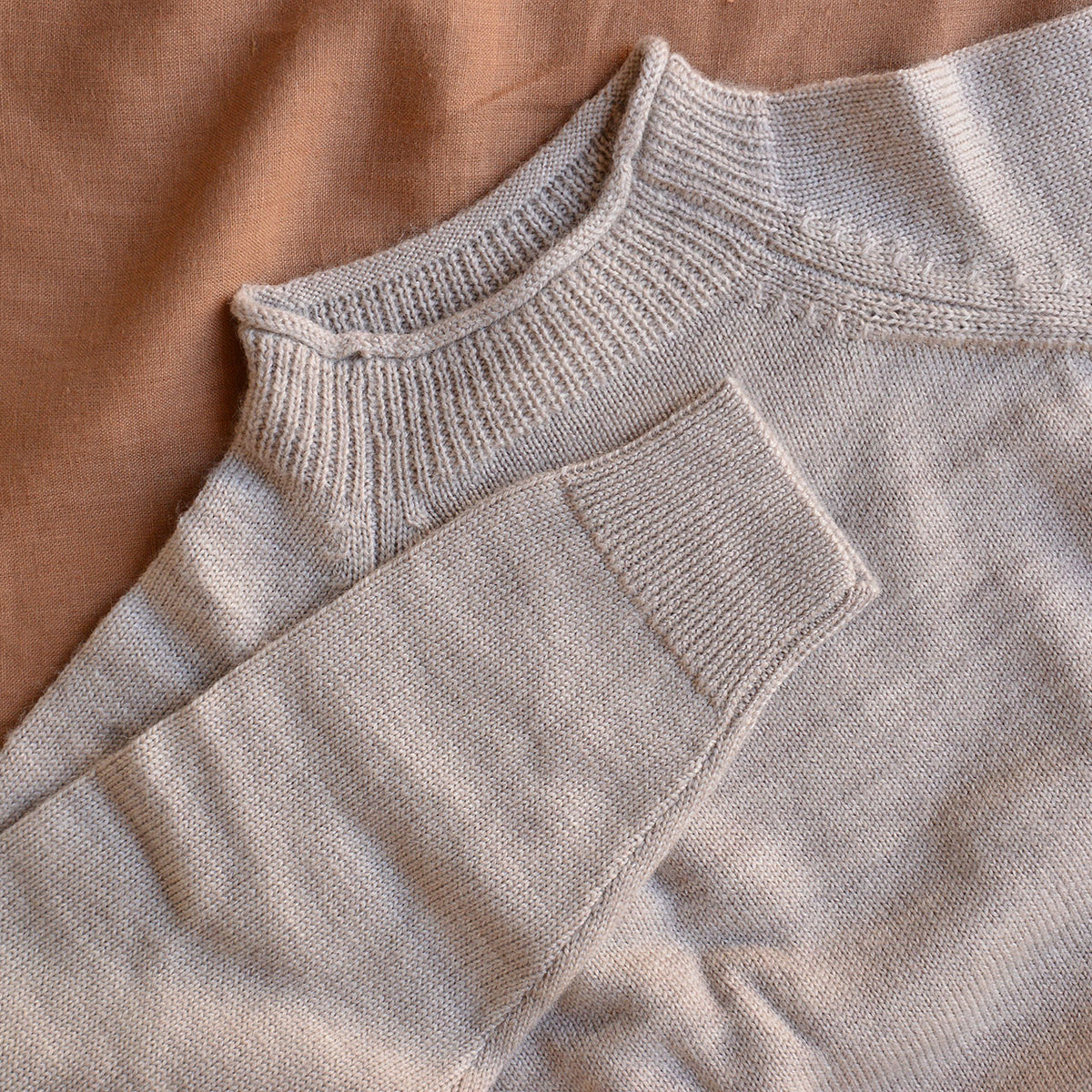 Women's Raglan Sweater - 100% Raw Wool - Oat Melange (S-L)