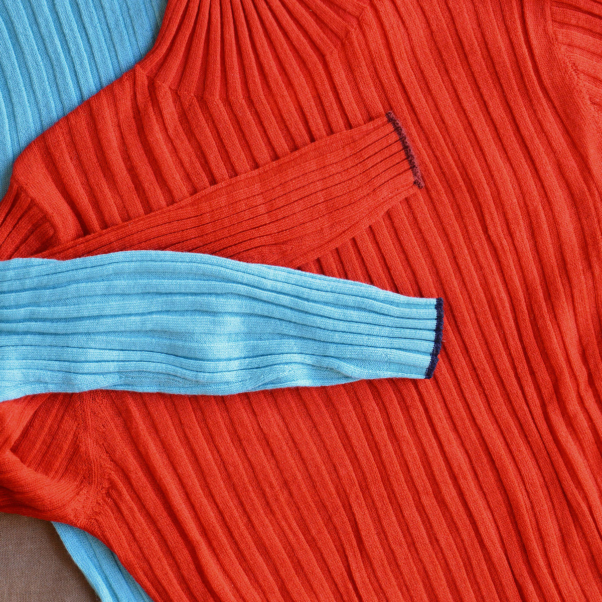 Women's High Neck Long Sleeve Rib Raglan Top - 100% Merino - Signal Red (S-L)