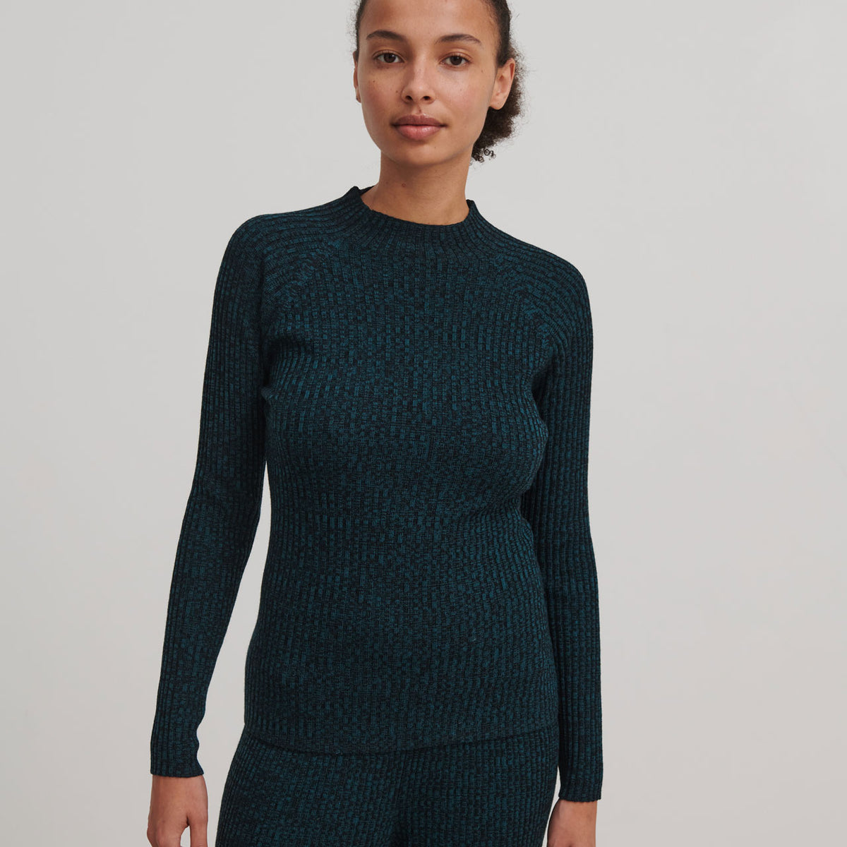 Women's High Neck Long Sleeve Rib Raglan Top - 100% Merino - Black Melange  AW24 (M) *Last ones