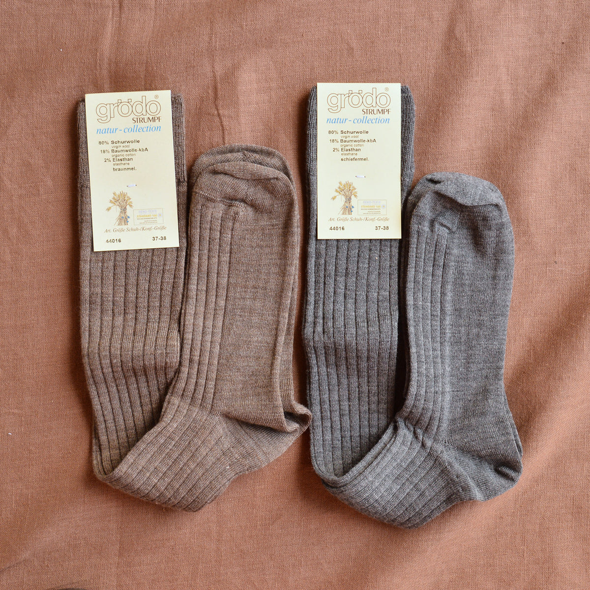 Adults Kneehigh Socks in Organic Wool/Cotton (37-42) *Returning 2026
