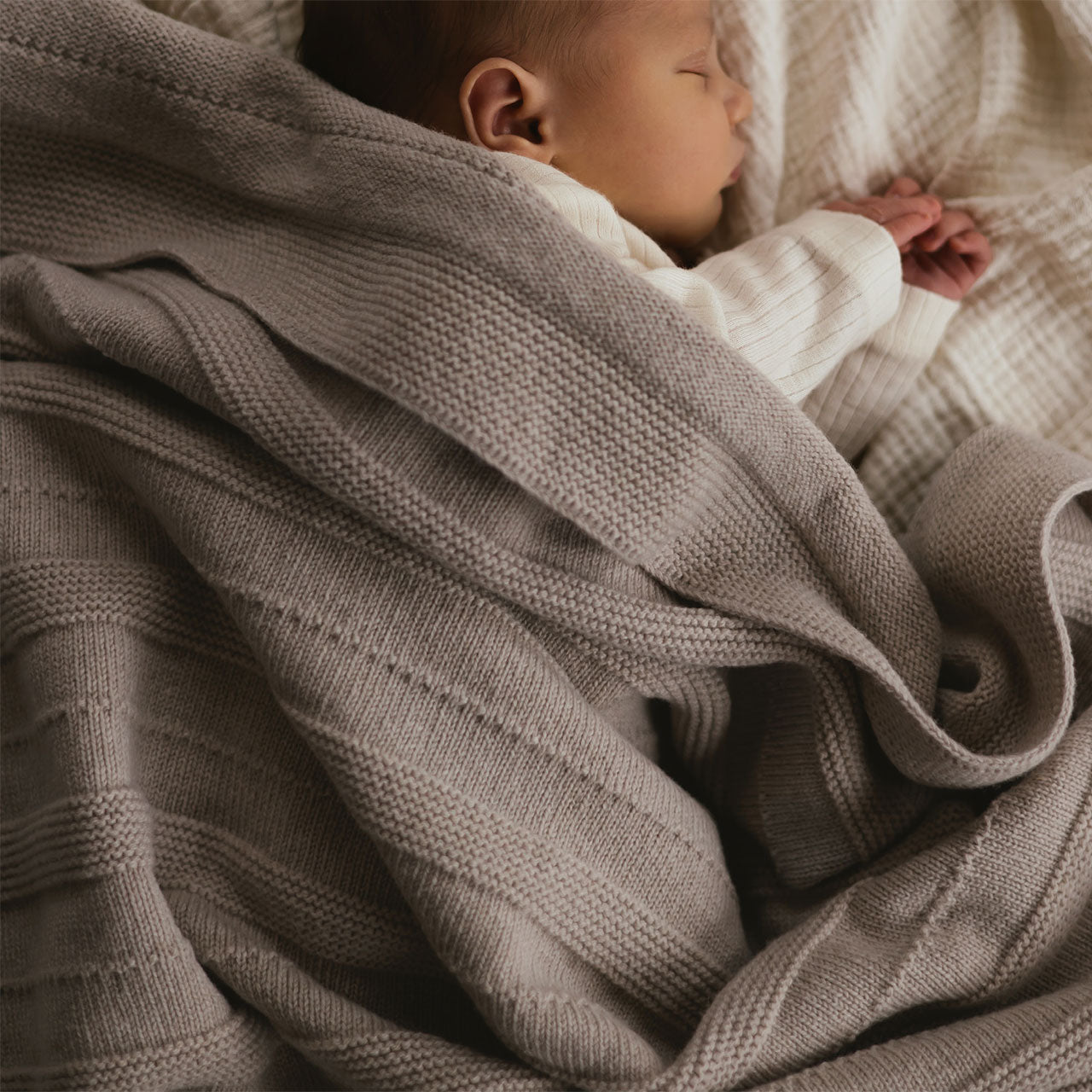 Hvid Holly Baby Blanket - 100% Merino Lambswool (70x95cm)