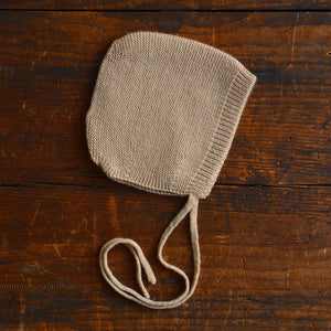 Hvid Baby Bonnet - 100% Merino Wool (Newborn)