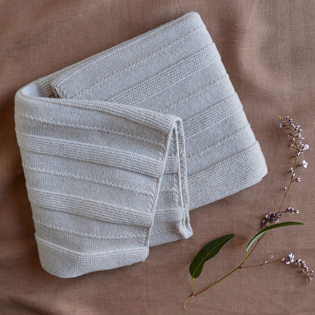 Hvid Holly Baby Blanket - 100% Merino Lambswool (70x95cm)