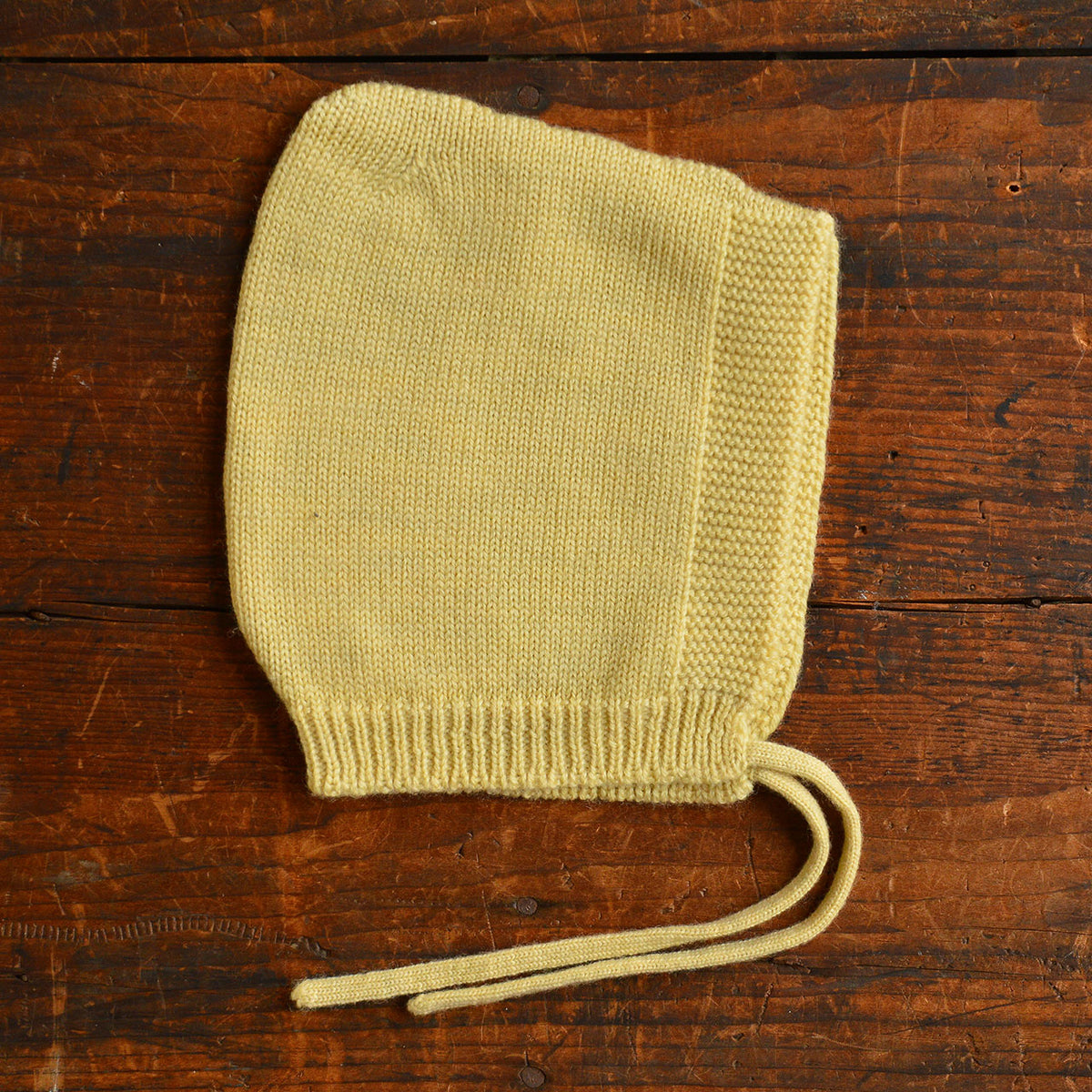 Hvid Pixie Baby Bonnet - 100% Merino Wool (0-12m)