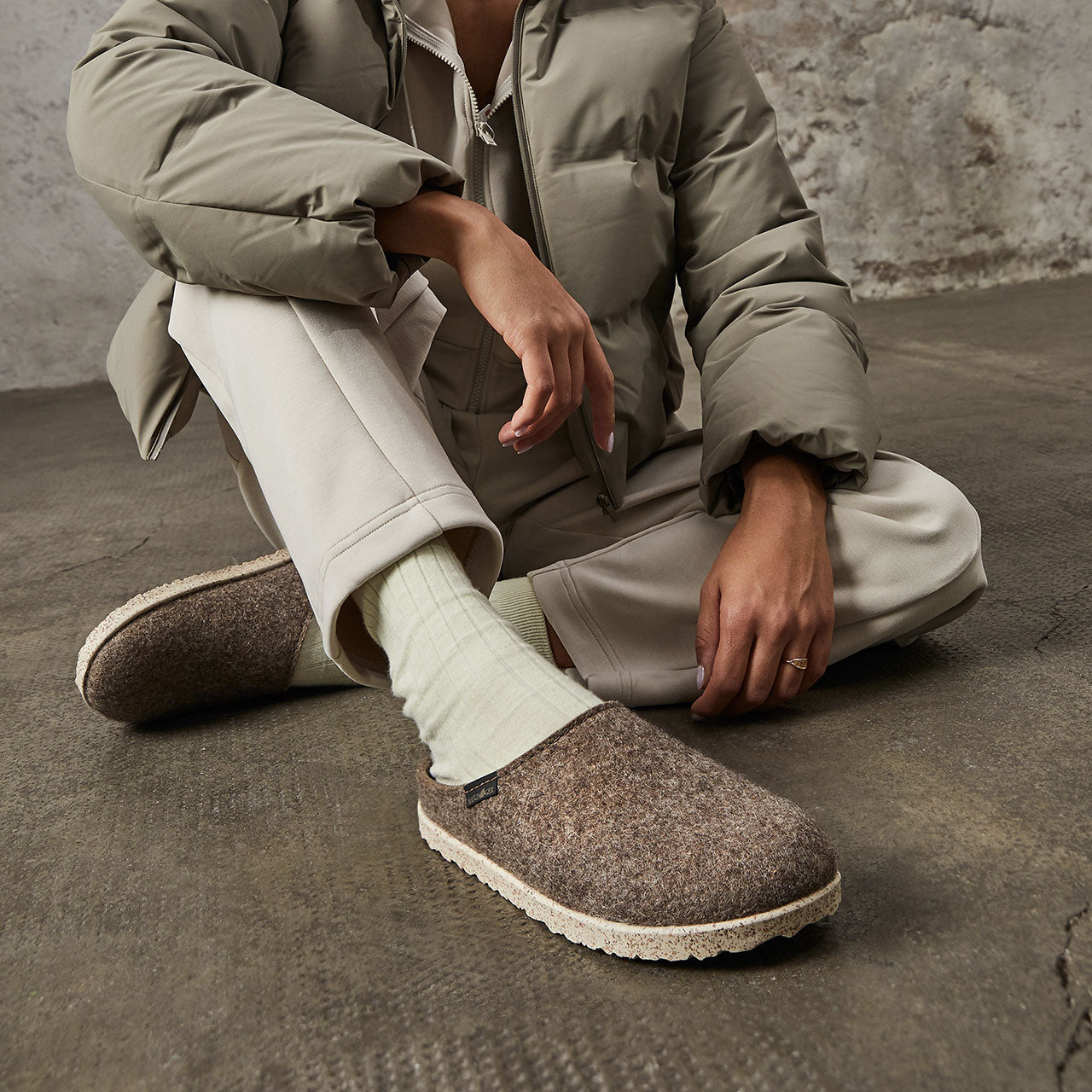 Wool Felt Clogs - Manhattan - Taupe (Adults 36-43)