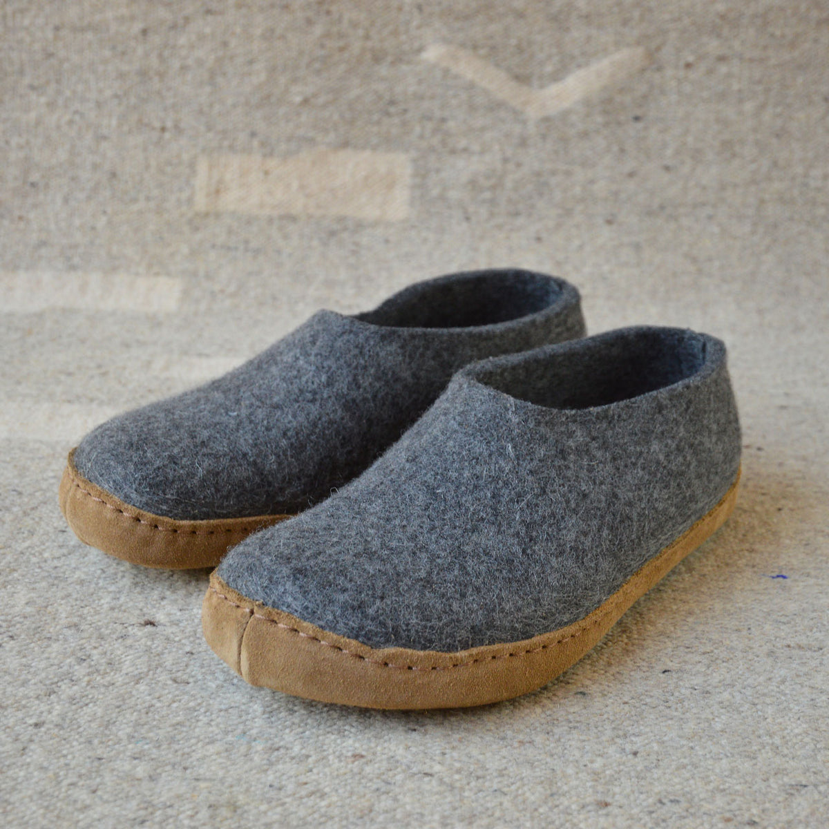 Unisex Wool Felt Moccasin with Leather Sole - Anthracite (36-46)