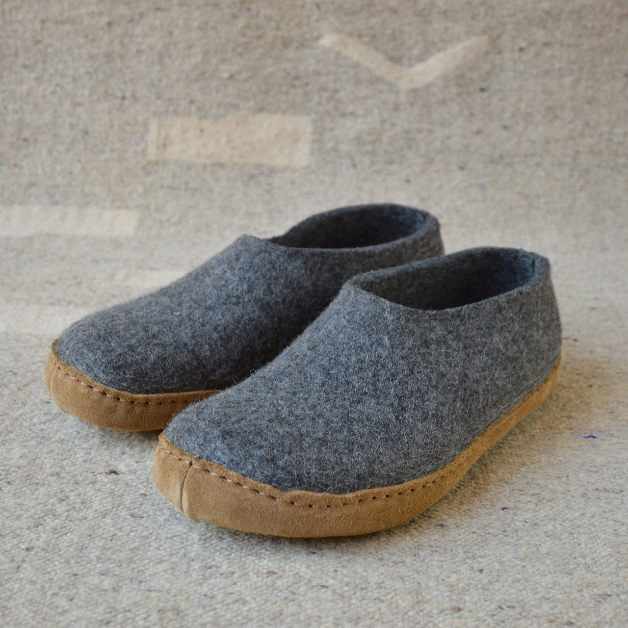 Unisex Wool Felt Moccasin with Leather Sole - Anthracite (36-46)