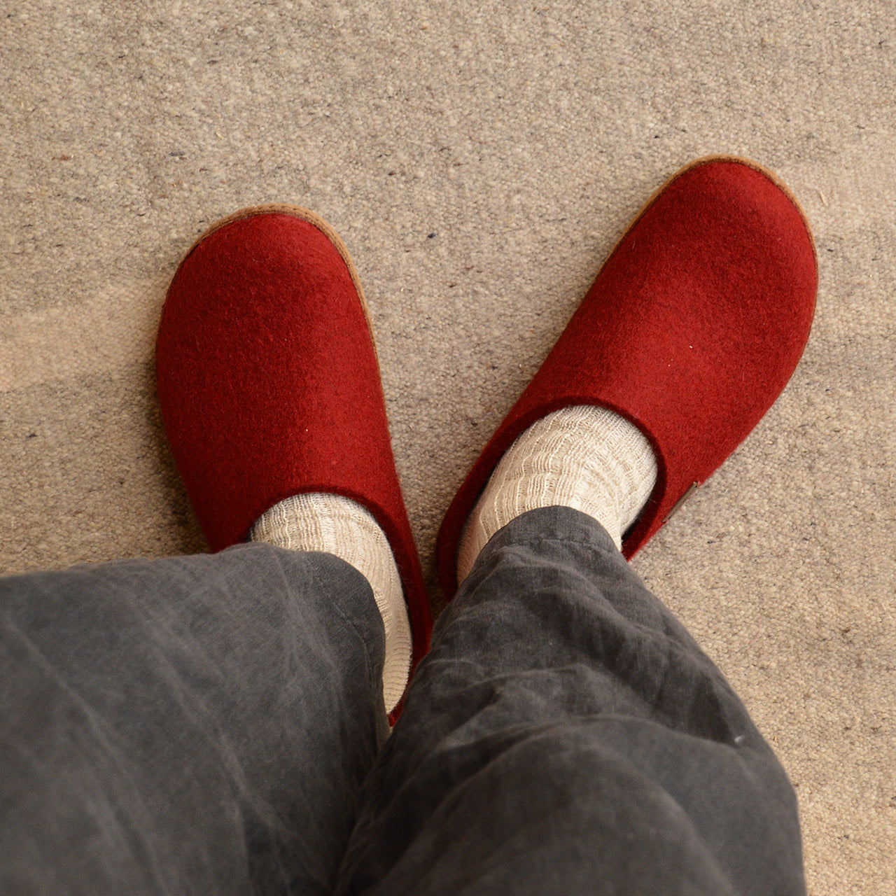 Wool Felt Slippers - Toffel - Rubin (Adults 36-42)