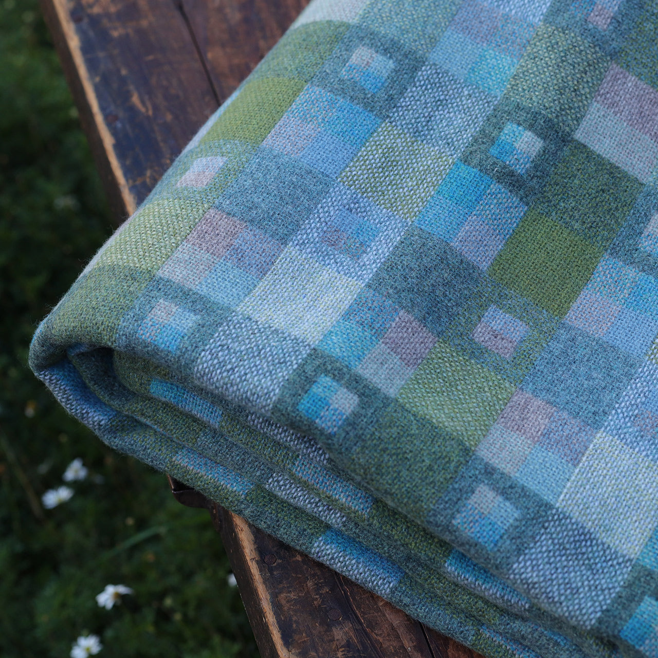 Welsh Arluniaeth Throw - 100% Lambswool - Traethlin (200x120cm)
