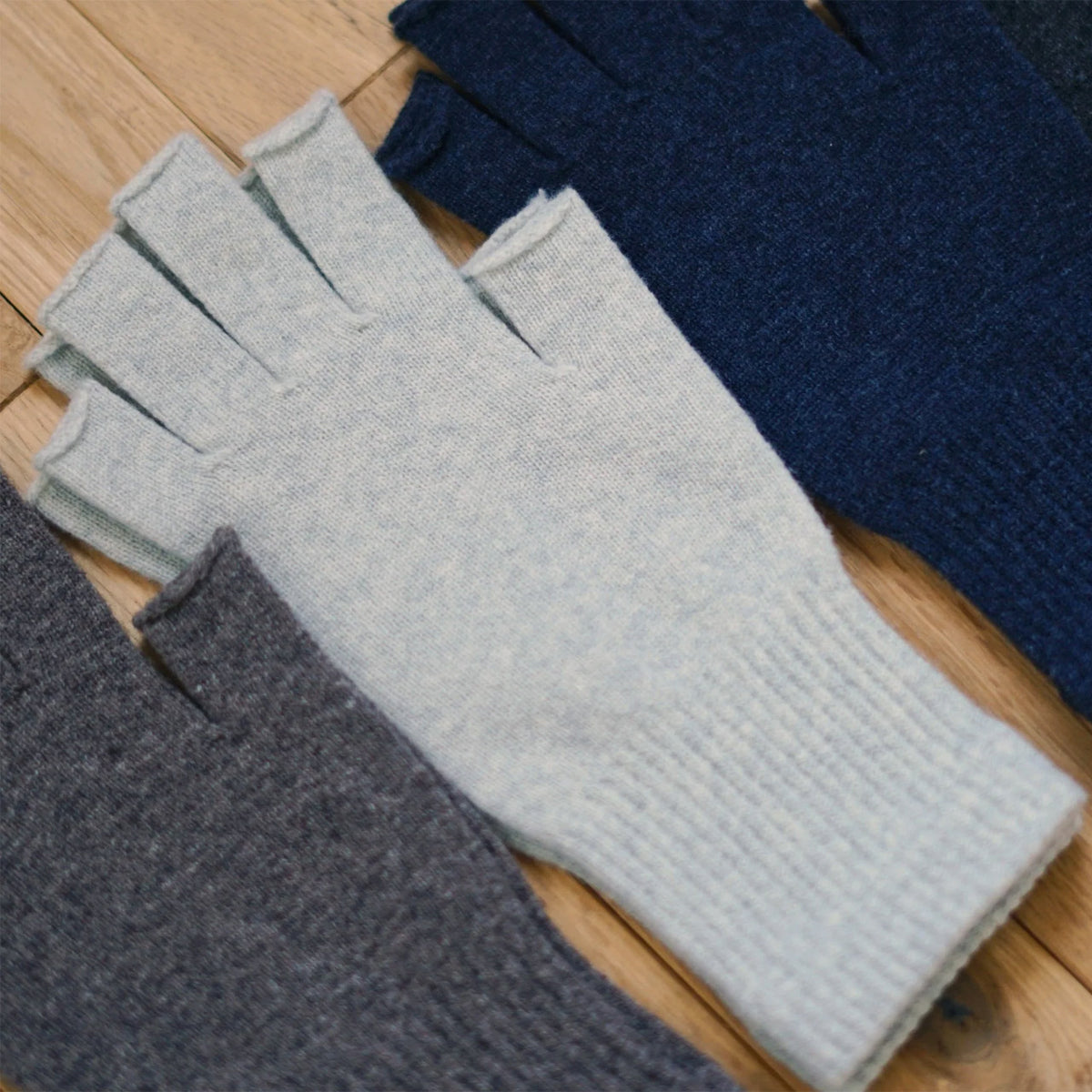Memeri Fingertip-less Gloves - 100% Merino *Returning 2026