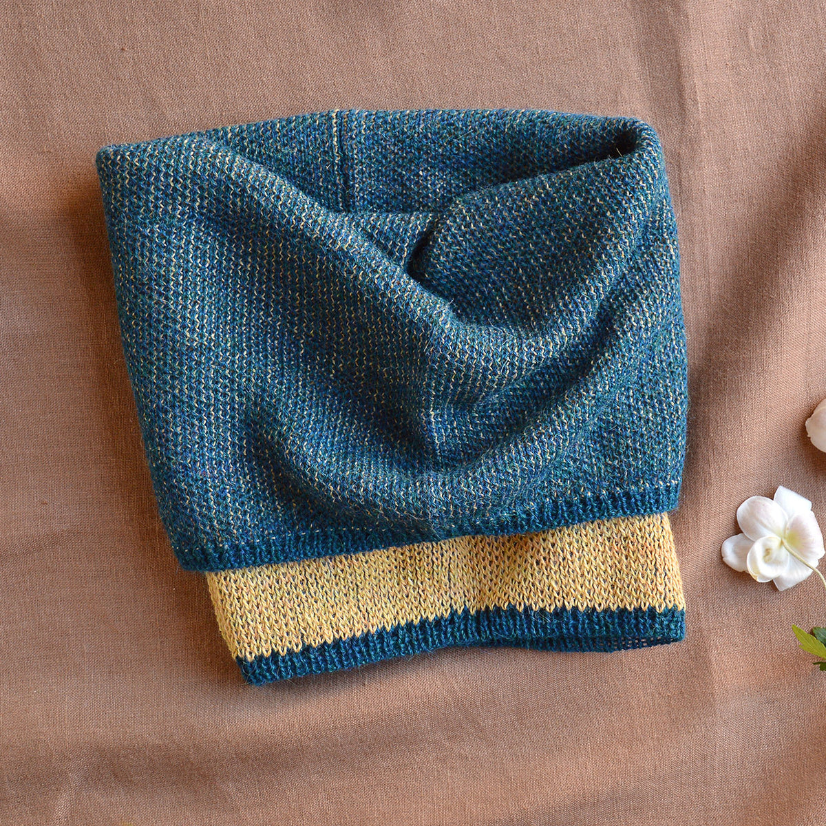 Reversible Double Knit Loop Scarf in Baby Alpaca (Adults)