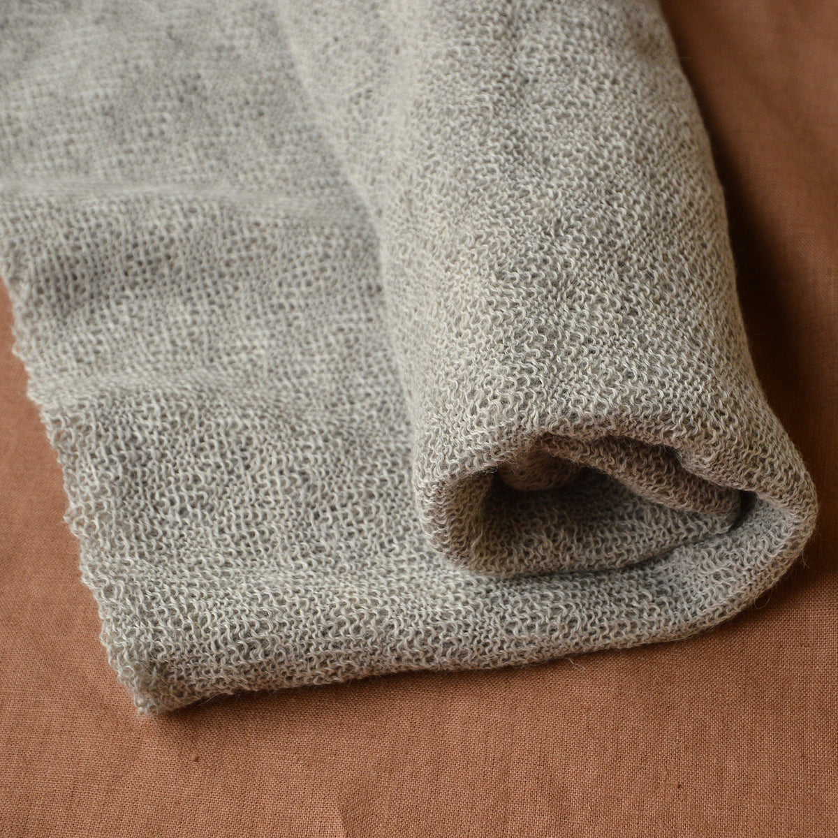 Large Lace Shawl/Throw - 100% Baby Alpaca (240x80cm)
