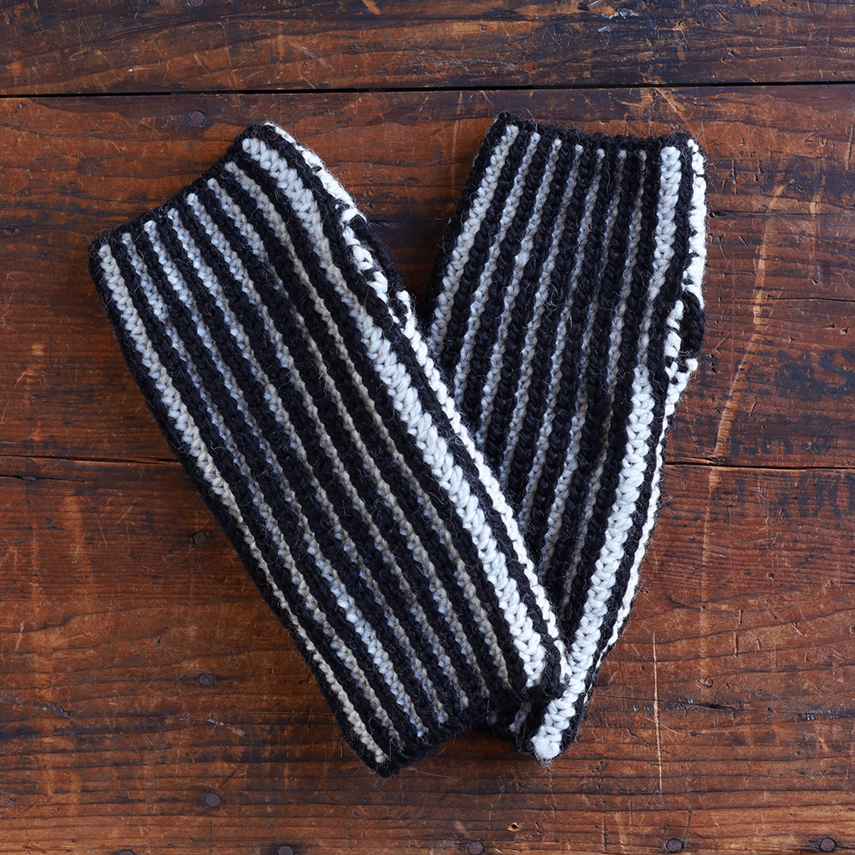 Brioche Handwarmers - 100% Chunky Highland Wool - Black/Ecru (Adult)