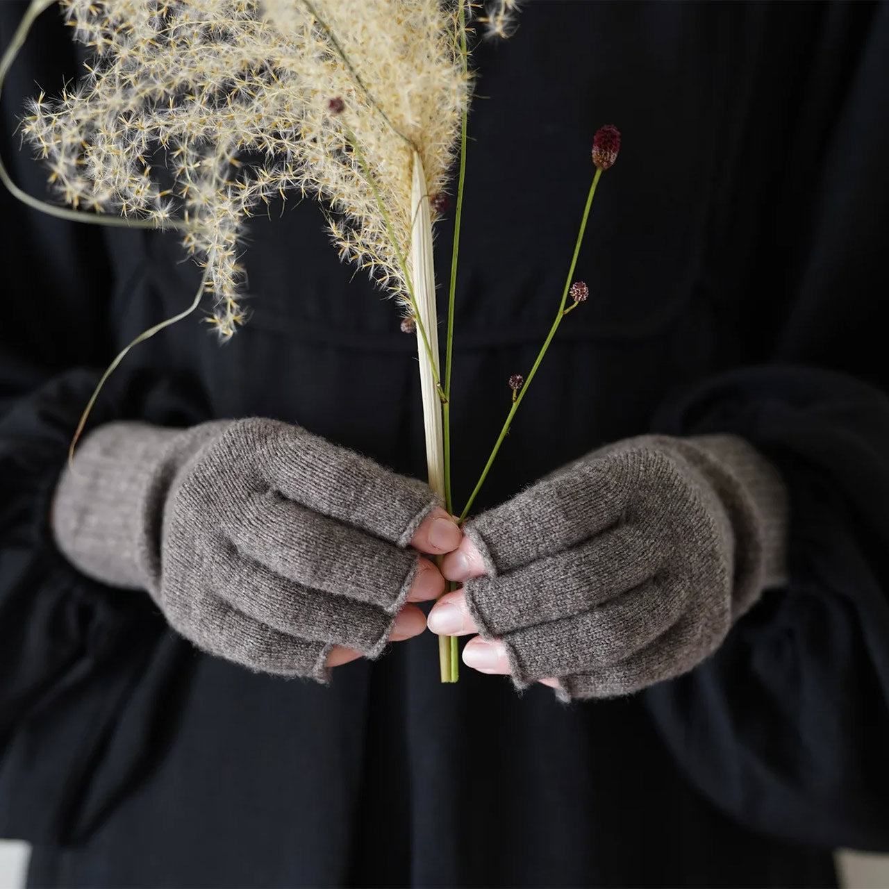 Memeri Fingertip-less Gloves - 100% Merino *Returning 2026