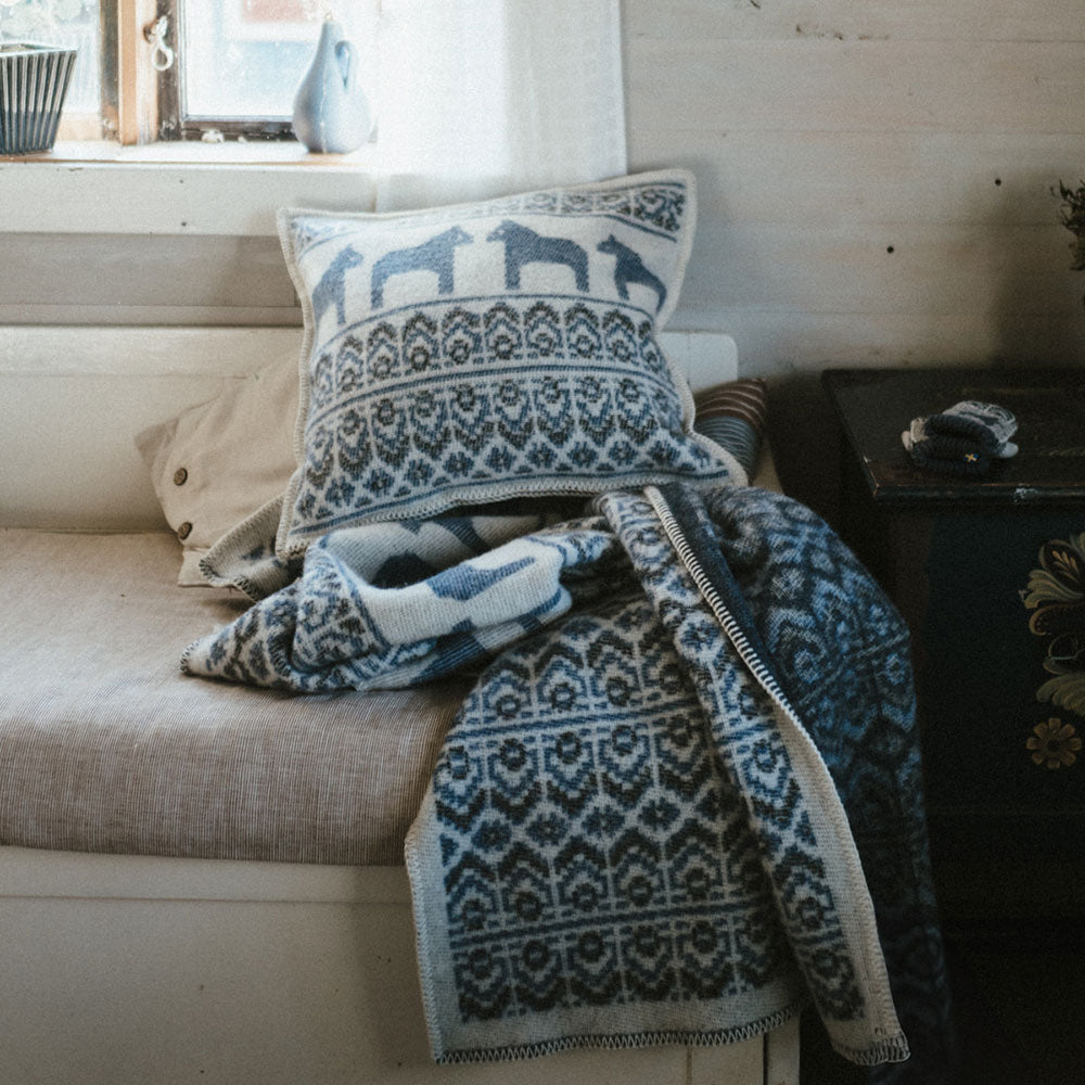 Jacquard Woven Blanket - 100% Wool - Darlana Blue (130x90cm)