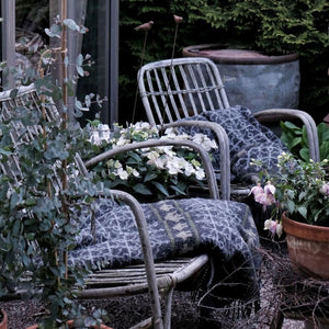 Jacquard Woven Throw - 100% Wool - Ekshärad (200x130cm)