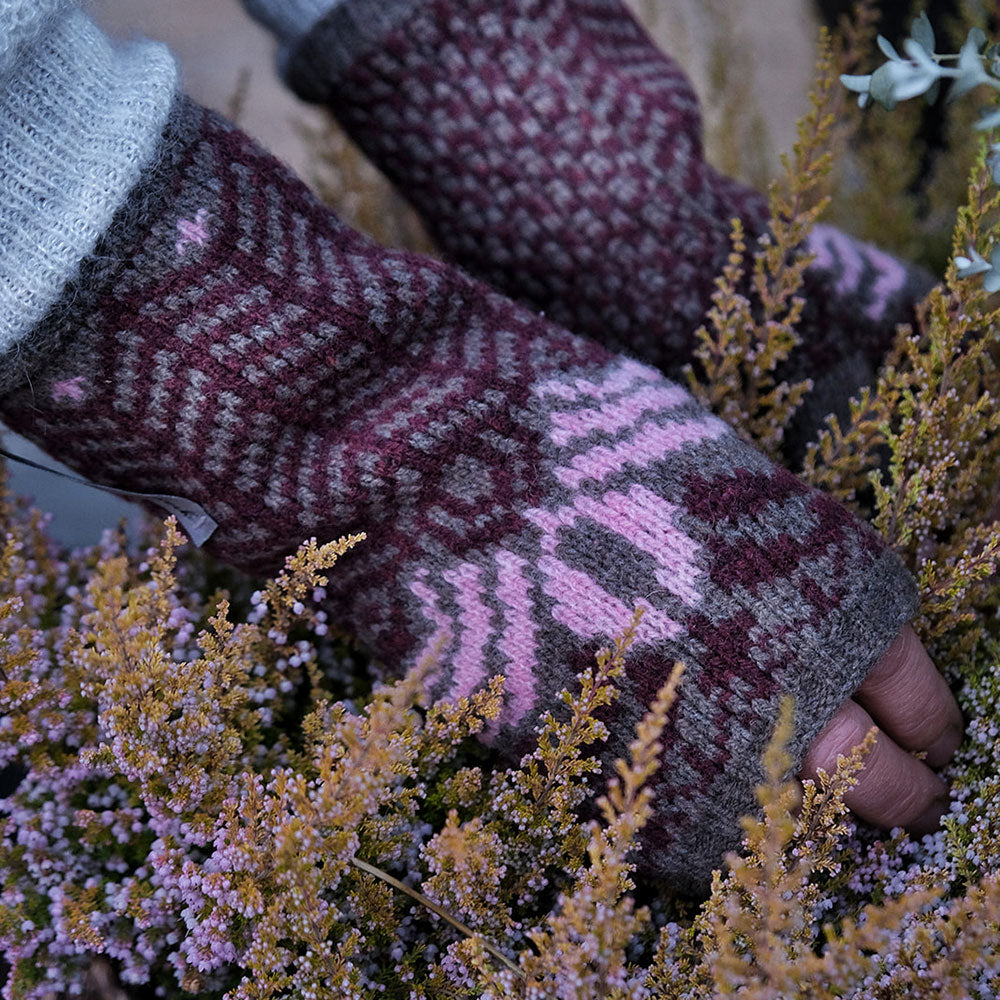 Jacquard Knit Hand Warmers - 100% Merino - Fager (Adults)