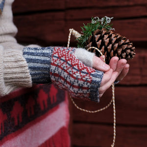 Jacquard Knit Hand Warmers - 100% Merino - Lycksele (Adults)