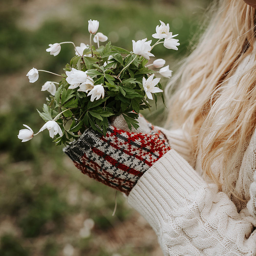 Jacquard Knit Hand Warmers - 100% Merino - Lycksele (Adults)
