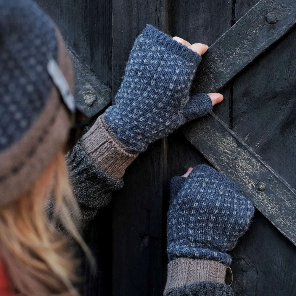 Jacquard Knit Hand Warmers - 100% Merino - Skaftö (Adults)