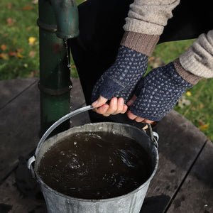 Jacquard Knit Hand Warmers - 100% Merino - Skaftö (Adults)