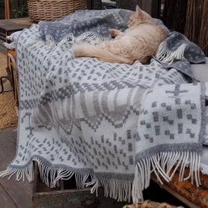 Jacquard Woven Throw - 100% Wool - Skaftö (200x130cm)